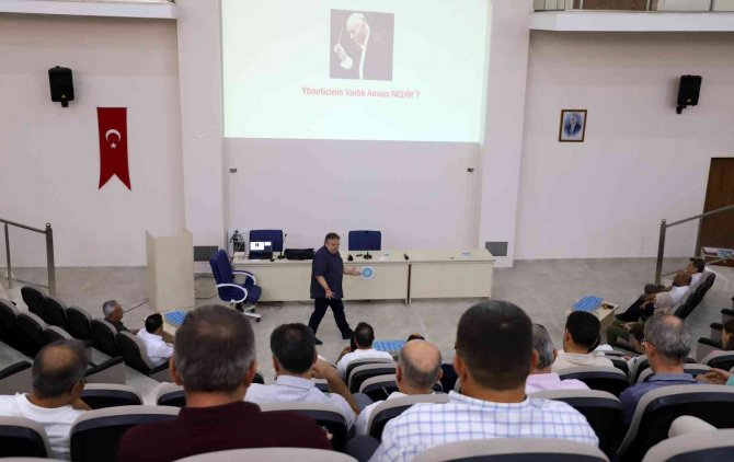 Neü Yöneticileri, İ̇stişare Ve Eğitim Programında Bir Araya Geldi