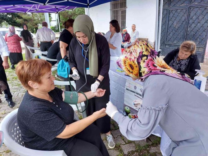 Mobil Sağlık Aracı İle 6 Ayda 5 Bin 297 Kişiye Hizmet Sunuldu