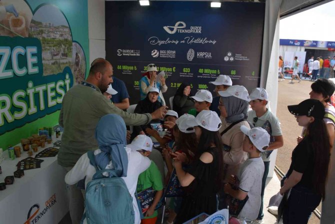 Teknofest 2022’de Düzce Üniversitesi Proje Ve Başarılarıyla Göz Doldurdu