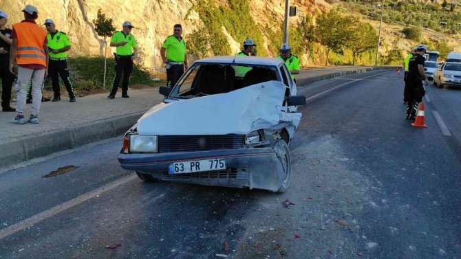 Şanlıurfa’da Feci Kaza: Otomobilden Düşen Eşyası Sonu Oldu