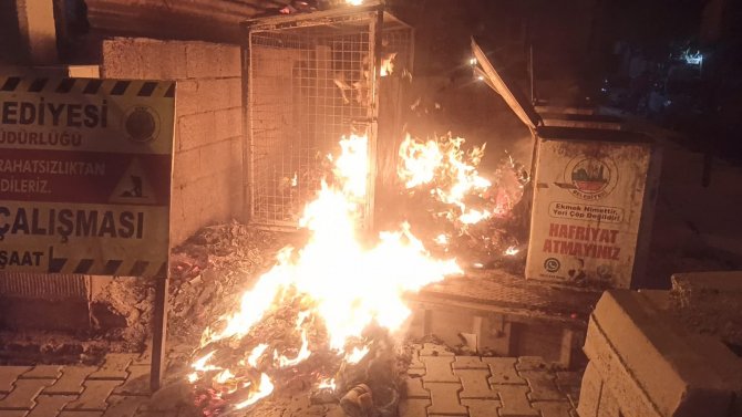 Siirt’te Çöp Konteynerinde Çıkan Yangın Korkuttu