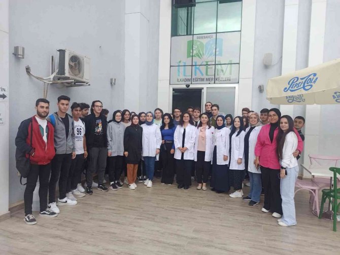 Demirtaş: “İ̇mkanı Olmayan Öğrencilerimizin Yanındayız”