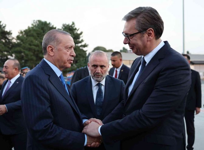 Cumhurbaşkanı Erdoğan, Sırbistan Cumhurbaşkanı Vucic Tarafından Uğurlandı