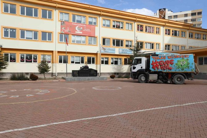 Talas’ta Okullar Yeni Döneme Hazırlanıyor