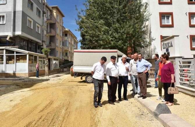 Başkan Ataç Bahçelievler Ve Güllük’te Çalışmaları İnceledi