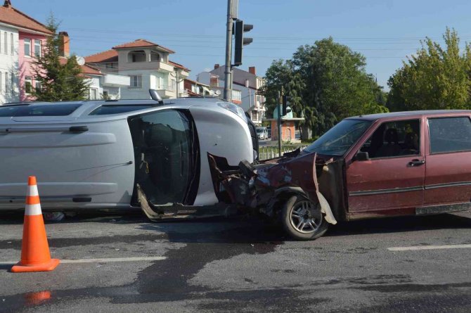 Tavşanlı’da Trafik Kazası: 2 Yaralı