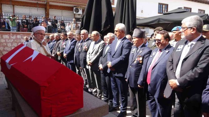 2 Savaşa Tanık Oldu, Türkiye’nin En Yaşlı Gazisine Son Veda