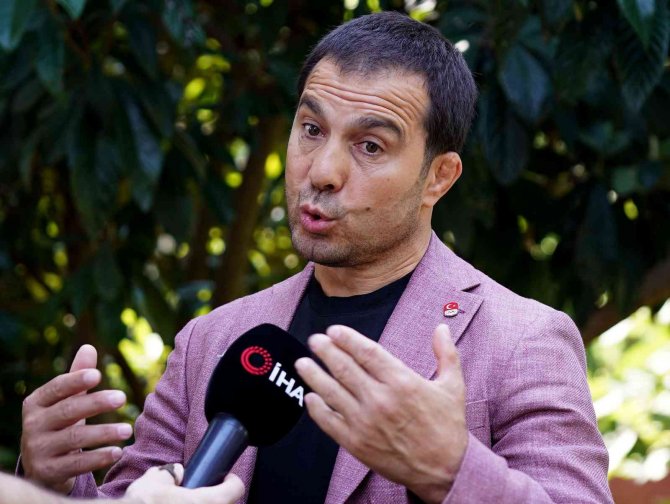 Şeref Eroğlu: “Türk Güreşinde Yeni Yüzler, Yeni Nefesler Arıyoruz”