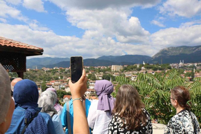 Safranbolu’da “Kendi Kentimde 1 Gün Turistim” Uygulaması Başladı