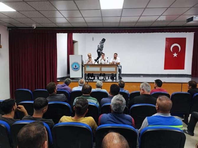 Özalp Kaymakamı Nasır Esnafla Bir Araya Geldi