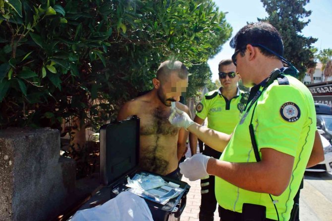 Uyuşturucunun Etkisiyle Ortalığı Birbirine Kattı, Polise Yakalanınca "Ne Güzel Kayıp Gidecektim Ama Aksiyonu Siz Çıkardınız" Dedi