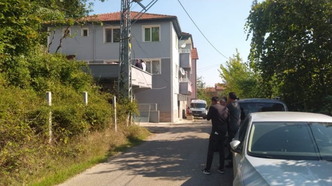 Köpeklerin Parçaladığı Yaşlı Kadın Toprağa Verildi