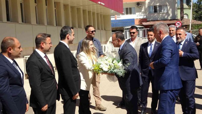 Adalet Bakanı Bozdağ’dan 6’lı Masa Eleştirisi: "Hepsi Yüreksiz”