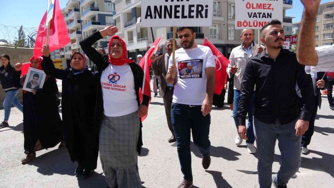 Vanlı Anneler: “Kandil’in Kapısını Kapattık”