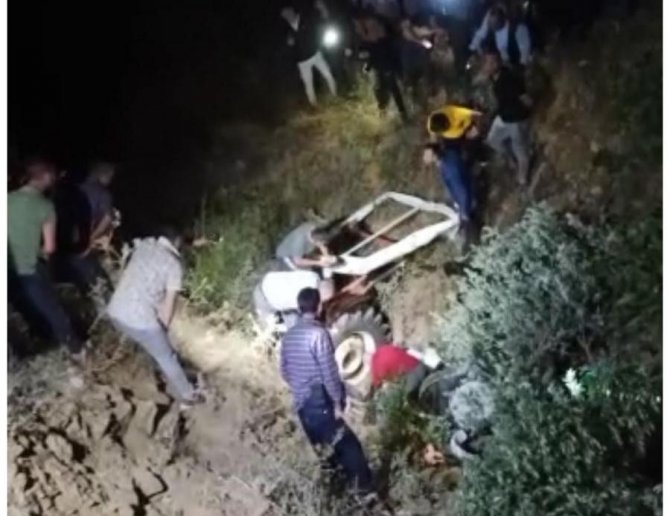 Manisa’da Traktör Uçuruma Yuvarlandı: 1 Ölü, 1 Yaralı