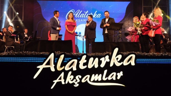 Altıeylül İlçesinde Alaturka Akşamları