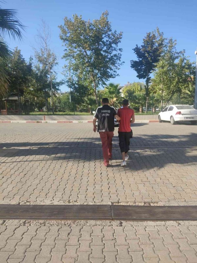 Nazilli’de Zehir Taciri Kovalamaca Sonrası Yakalandı