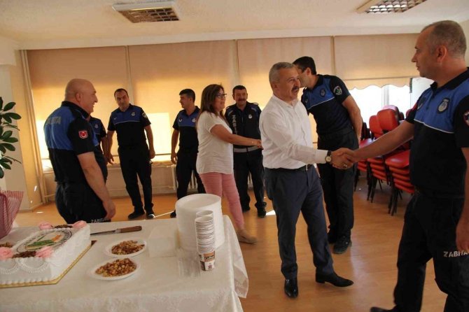 Sungurlu Belediyesi’nde Pastalı Kutlama