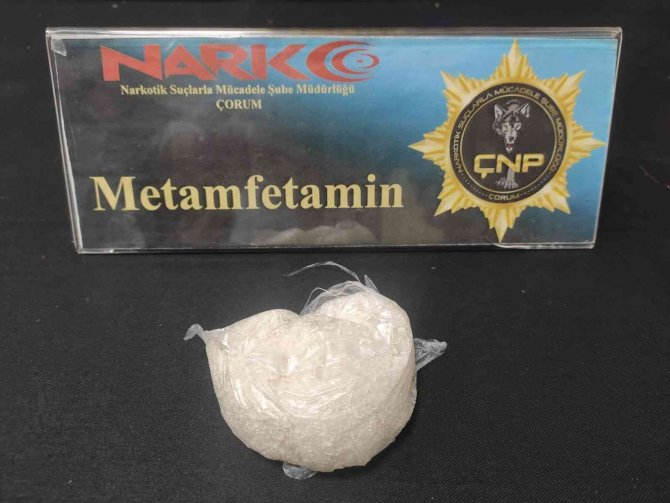 Narkotik Ekiplerinden Uyuşturucu Satıcılarına Operasyon