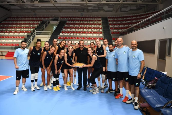 Başkan Çetin: "İ̇yi Bir Takım Oluşturduk"