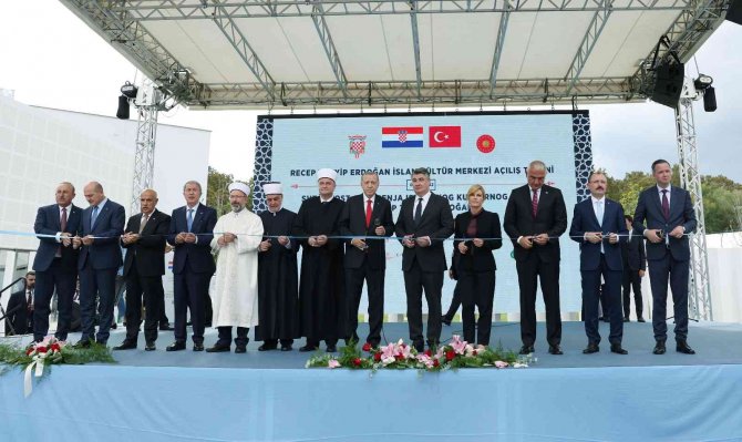 Cumhurbaşkanı Erdoğan: "Hırvatistan, Müslümanlara Duyulan Saygı Bakımından Avrupa’da Örnek Gösterilen Ülkeler Arasında"