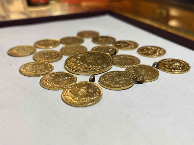 Yeni Basım Reşat Altınlara İlgi Artıyor