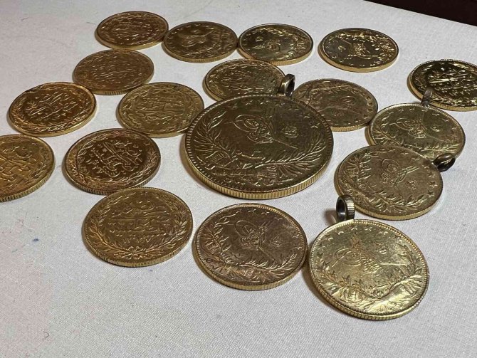 Yeni Basım Reşat Altınlara İlgi Artıyor