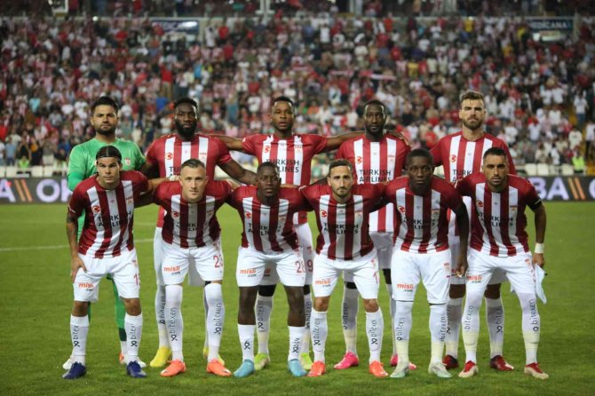 Sivasspor’a 31 Bin Euro Para Cezası!