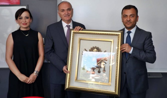 Başkan Özlü, Yeni Eğitim Döneminde Planlanan Çalışmalar Hakkında Bilgiler Aldı