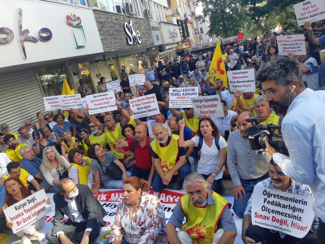 Başkent’te İzinsiz Gösteriye Polis Müdahalesi