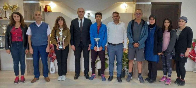 Şampiyon Tenis Akademisine Kutlama