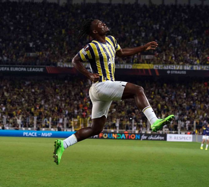 Batshuayi Fenerbahçe Formasıyla İlk Maçında İlk Golünü Attı