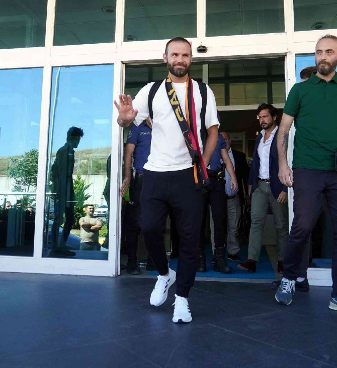 Galatasaray’ın Yeni Transferi Juan Mata, İ̇stanbul’a Geldi