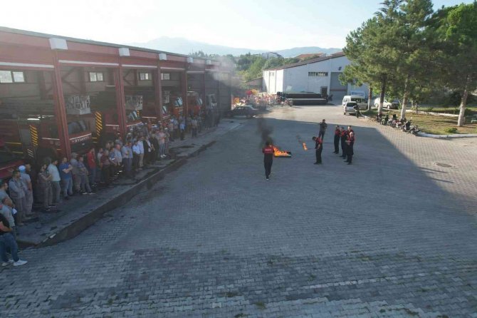 Gediz Belediyesi Personeline Yangın Tatbikatı