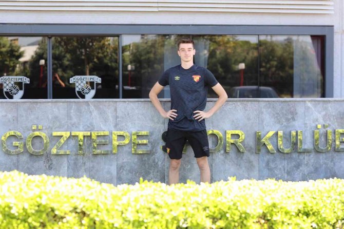Göztepe, Berkay Atay’ı Transfer Etti