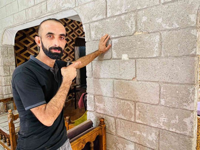 Çimentosu Çalınan Usta ’Sorma Ne Haldeyim’ Şarkısıyla Hırsızlara Sitem Etti
