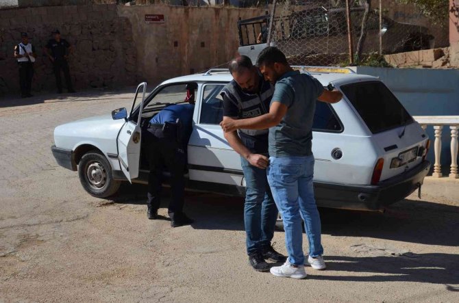 Hatay’da "Narko Alan" Uygulamasında Aranan 8 Kişi Yakalandı