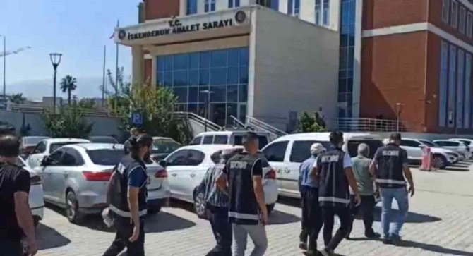 Hatay’da 3 Kişinin Öldüğü Sahte İçki Olayında 5 Tutuklama