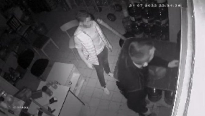 İ̇stanbul’da İlginç Hırsızlık Kamerada: Piknik Tüplerini Çaldılar