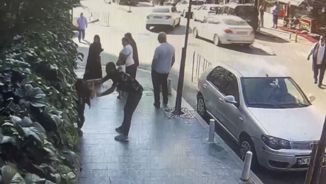 İ̇stanbul’da Kadına Yumruklu Dayak, Polis Darpçı Kocayı Anında Yakaladı