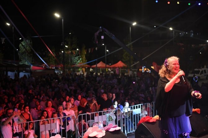 Unutulmaz Değerler Festivali’nde Coşkulu Açılış