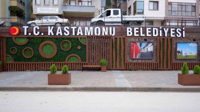 Kastamonu’nun İlk ’Duvar Bahçe’ Projesi Tamamlandı