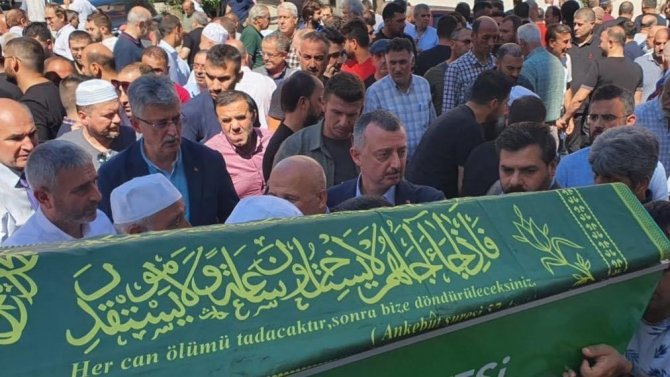 Kazada Hayatını Kaybeden 15 Yaşındaki Çocuk Son Yolculuğuna Uğurlandı