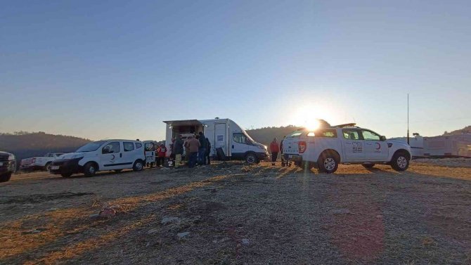 Yangın Bölgesine Kızılay’dan Destek