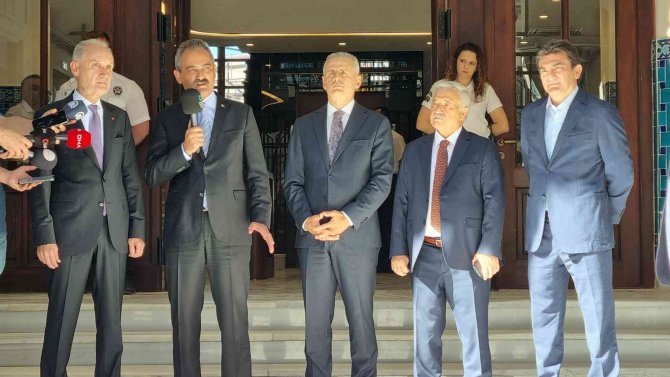 Bakan Özer, Tarihi Liman Han’ın Açılışına Katıldı