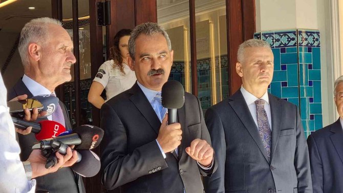 Bakan Özer, Tarihi Liman Han’ın Açılışına Katıldı