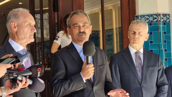 Bakan Özer, Tarihi Liman Han’ın Açılışına Katıldı