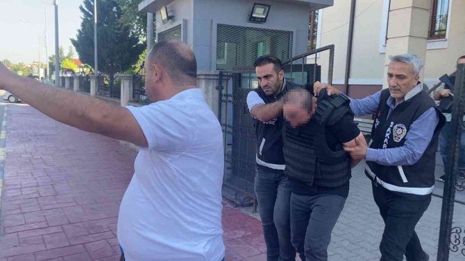 Eşini Defalarca Bıçaklayan Cani Koca Tutuklandı