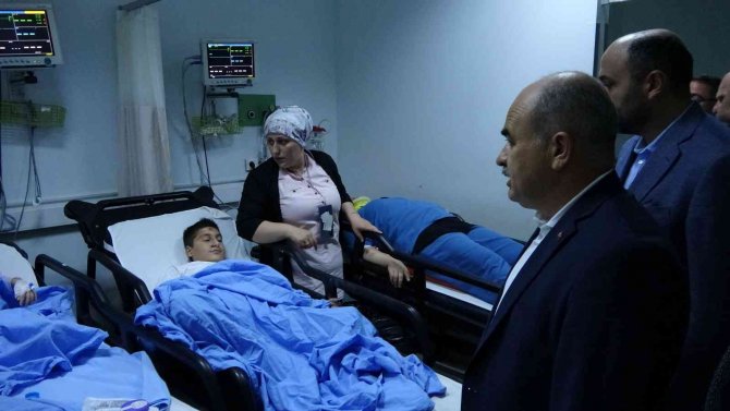 Vali Dağlı’dan 23 Araçlı Kazaya İlişkin Açıklama: “21 Yaralımızın Hiçbirinin Hayati Tehlikesi Yok”