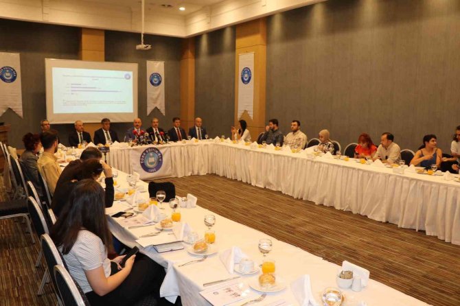 Türk Eğitim-sen Genel Başkanı Geylan: “Sınavla Kariyer Planlaması Yapmak Öğretmenlerimizi Gereksiz Bir Tartışmanın Ortasına Bırakıyor”